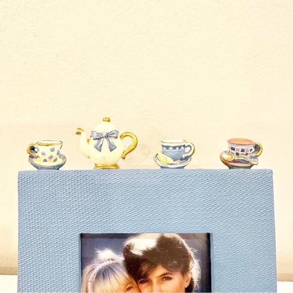 Vintage Tea Time Cups Feminine Cottage Girlie Artsy Bows 3.5 x 5" Picture Frame - Picture 3 of 5